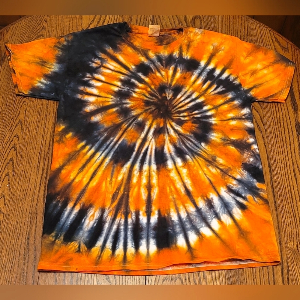 Spiral Tie Dye in Black and Orange - Medium